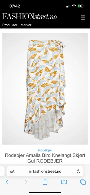 Rodebjer Amalia Bird - Superfin Rodebjer Amalia Bird. Strl S. Dragkedja i sidan med knyt. Inga anmärkningar. 500 kr inkl frakt.