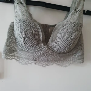 Toppbh - Topp bh med bygel 