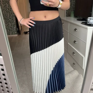 Långkjol - Långkjol från HM. 