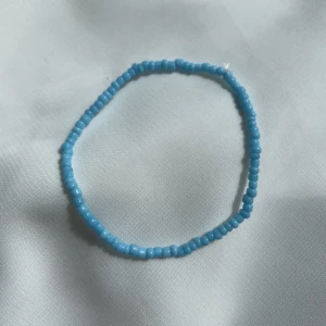 Armband  - Pärlarmband för 5kr+13kr frakt 