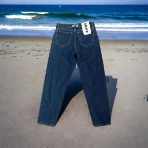 Hej! Jag säljer mina oanvända Hope jeans. Pga inte min storlek, riktigt fina Skick: 10/10 Nypris: 1900 