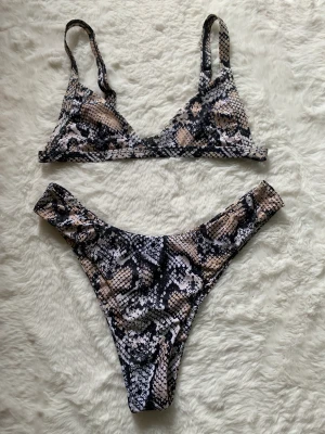 Bikini - Från Zaful, storlek S/36. Använd 1 gång