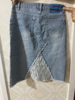 Kjol - Säljer denna jeans kjolen! Pris : 100 kr 