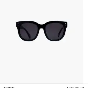 Säljer dessa solglasögon från Corlin helt nya. Aldrig använt köptes för 1200kr säljer för 950kr