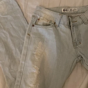 Lågmidjade jeans - Lågmidjade jeans från monicas jeans aldrig använda