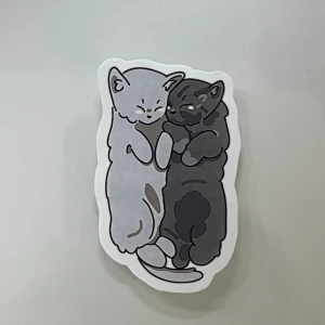 Klistermärke - Klistermärke 3 x 5 cm. Ritad av mig, hemmagjort. Alt via Swish, 10 kr frakt tillkommer - 15 kr totalt.