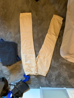 Byxor - Filippa k  Lyle & scott Primark 500 för alla 