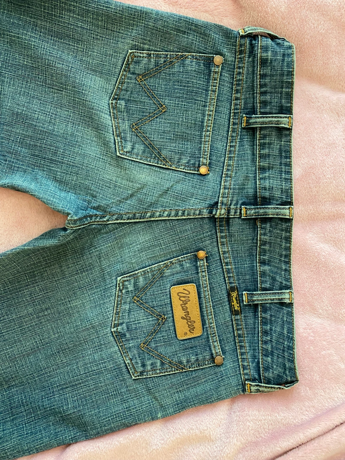 Lågmidjade wrangler strl 29