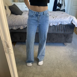 Jeans  - Jeans från carlings i stl xxs