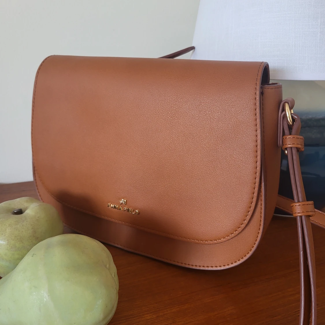 Anna field axelväska - cognac