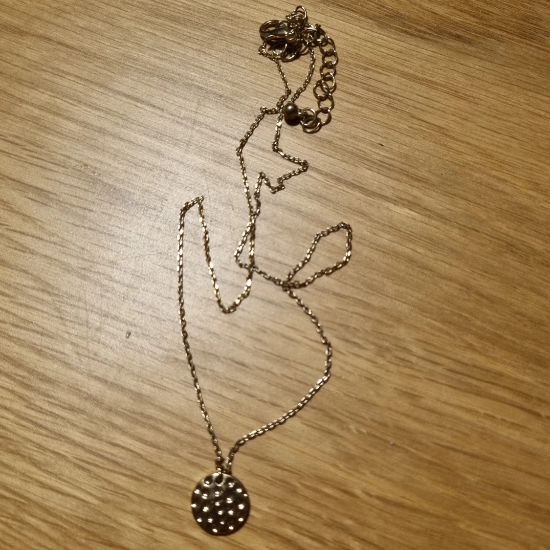 Guldigt halsband  - 91