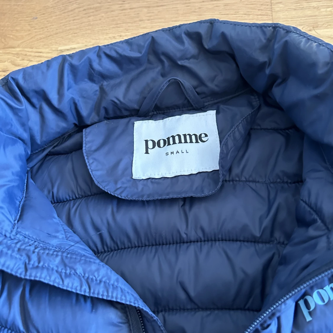 Marinblå pommejacka - 91