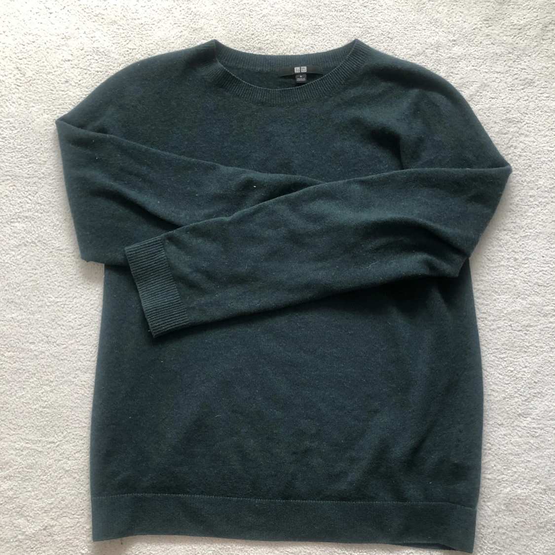 Grön cashmere tröja 