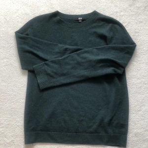 Grön cashmere tröja  - Jätte fin grön cashmere tröja