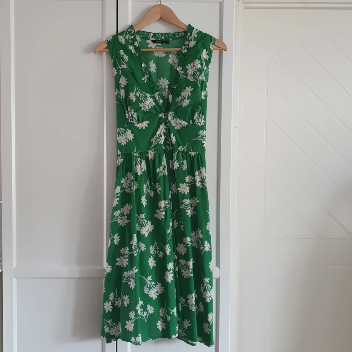 Blommig sommarklänning 