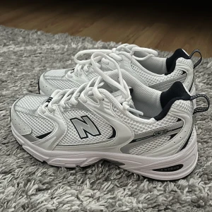 New balance 530 - Helt nya/oanvända new balance skor! Vill få bort snabbt, pris går att diskutera!
