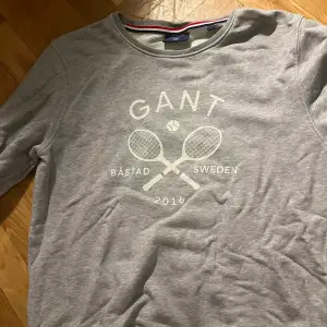 Gant college tröja i storlek S. Är öppen för ändring av pris vid snabb förhandling! 