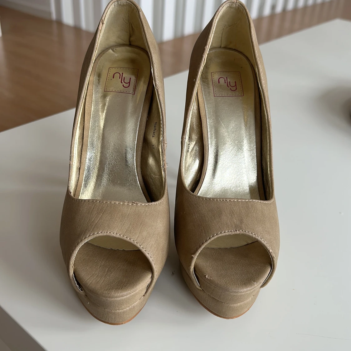 Högklackat från nelly - 1