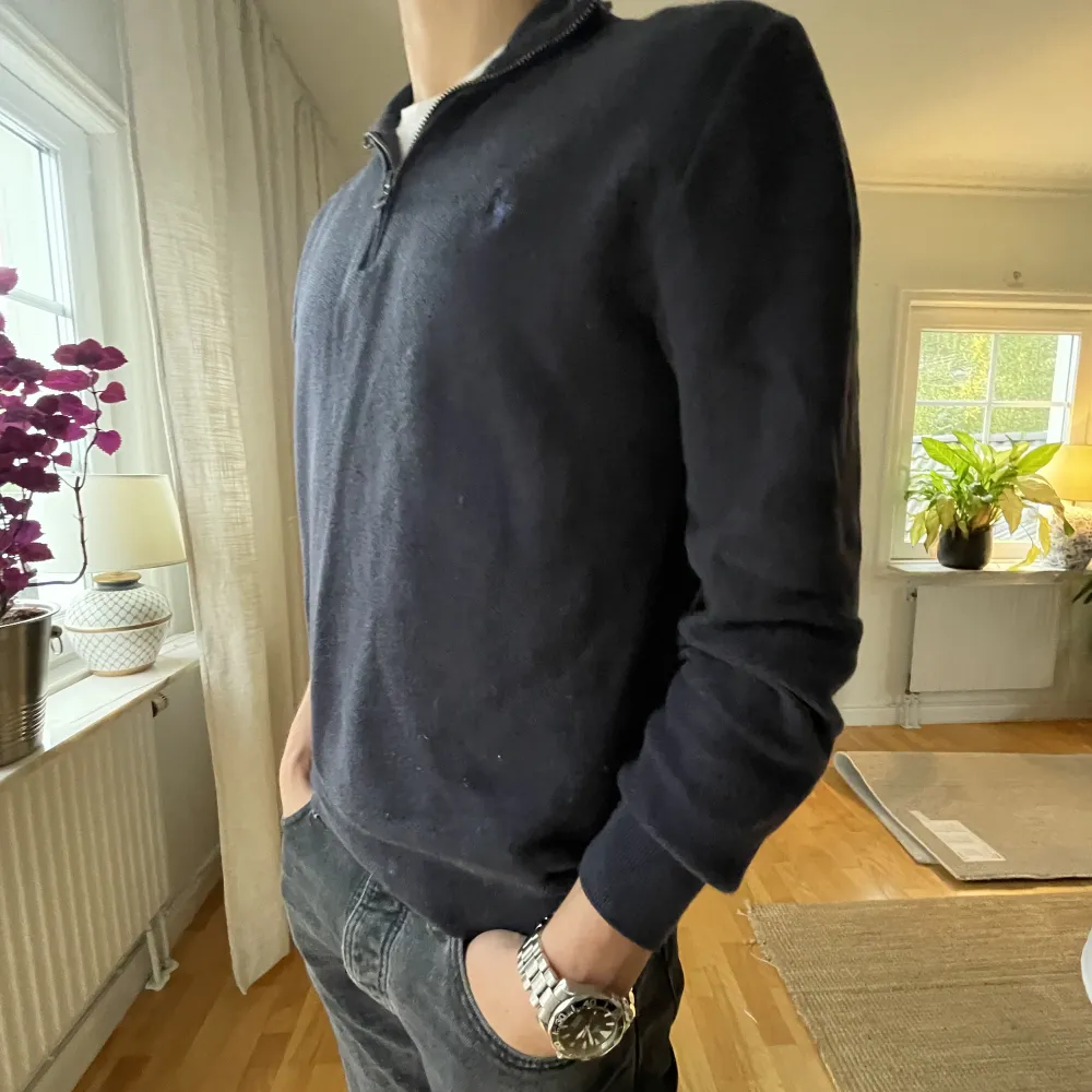 Tröja från Polo Ralph Lauren | tröjan är i bra skick | storlek M | pris: 700kr. Tröjor & Koftor.