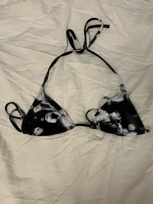 Bikini överdel - Bikini överdel från fashion Nova.