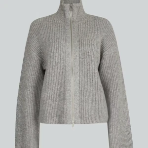 Grå zip bikbok - Säljer denna otroliga helt utsålda ziptröja❤️Perfekt till vintern, så mysig. Väldigt bra skick utan skavanker