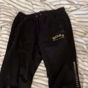 Hugo Boss GOLD - Oanvända