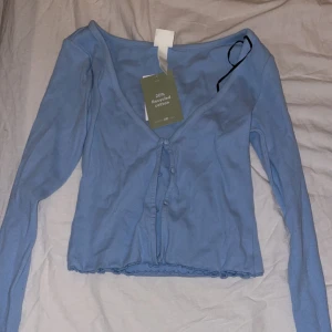 Topp storlek S, 100kr - -