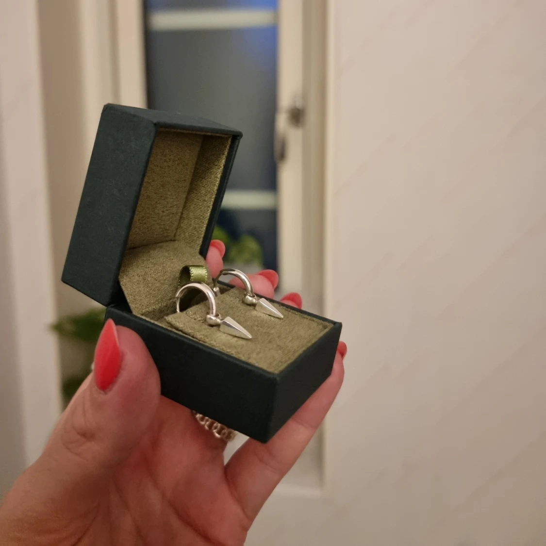 Maria Nilsdotter Tiny Poison Earrings  - 90