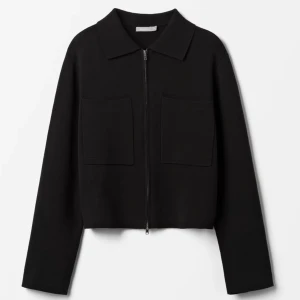 Kofta  - Kofta från åhlens som inte kommer till användning längre, använd 2-3 gånger. Kom privat för privata bilder 💗💗