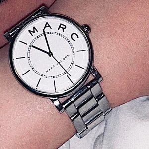 Marc Jacobs klocka - Som ny! Nypris 1800. Låda och tillbehör medföljer! (Äkta)