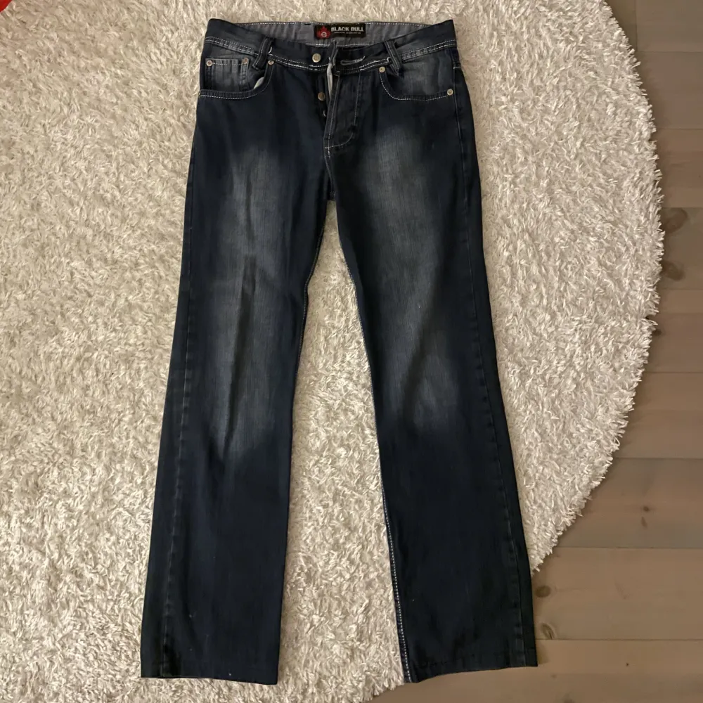 Snygga lågmidjade vintagejeans💞. Jeans & Byxor.