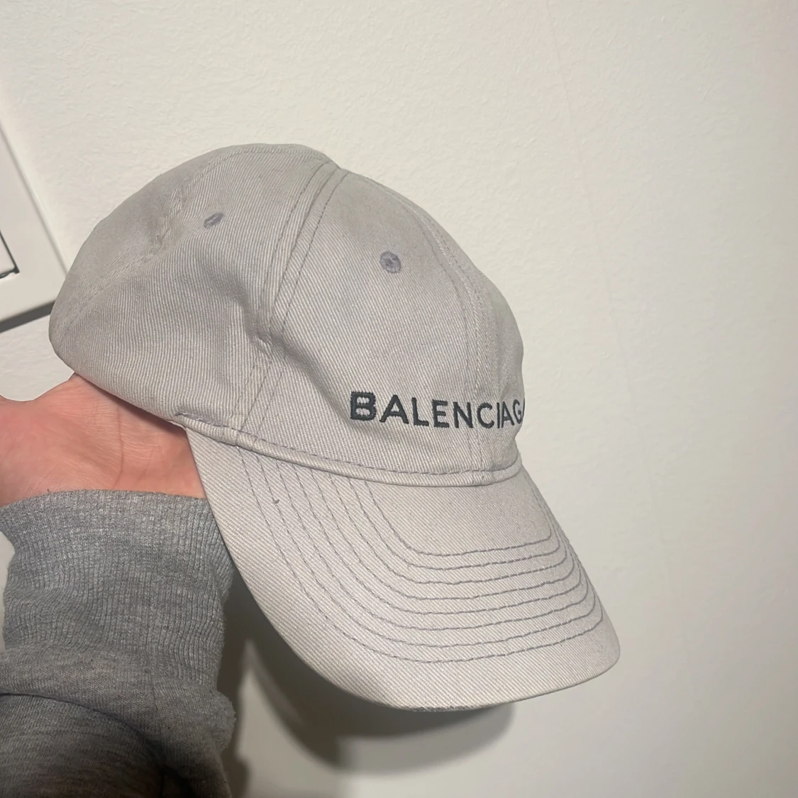 Balenciaga keps
