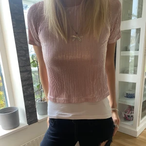 Glittrig croptop - Glittrig croptop perfekt till fest!!❤️🙌