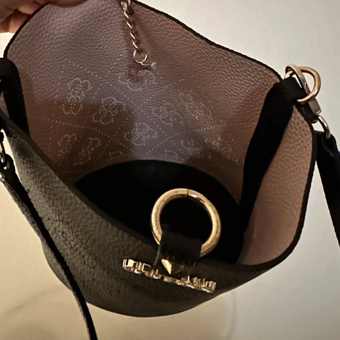 Amara bucket guess - 90