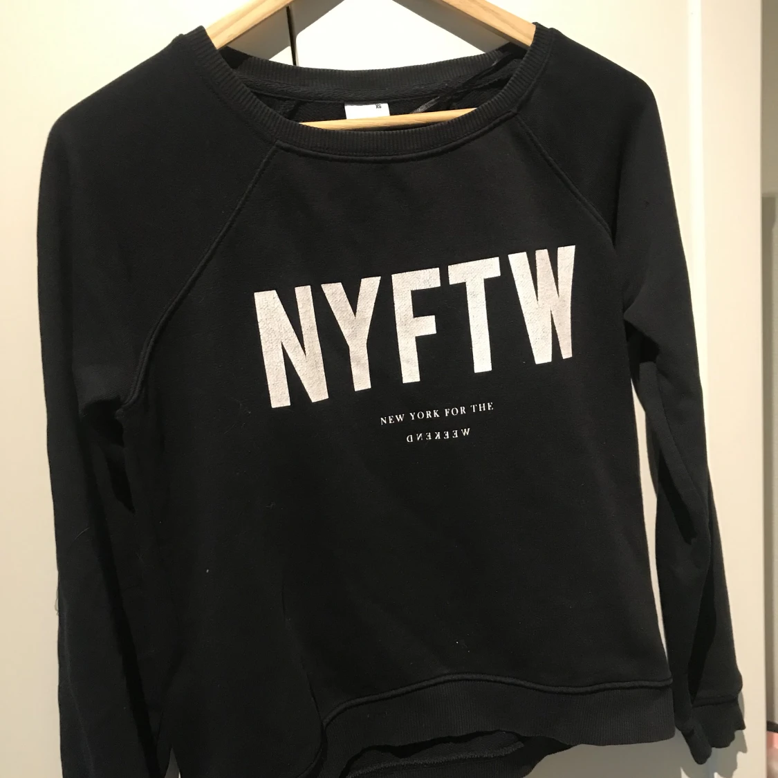 Svart Sweatshirt  - 90