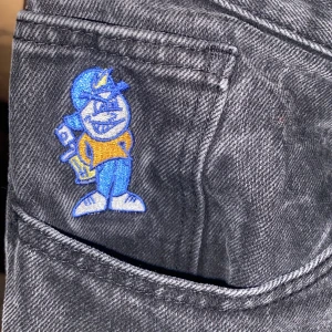 Polar - 93 Denim jeans - Köpte från junkyard för 1 300kr, säljer för 850kr. Storlek 32 x 32. Använd ett par gånger☺️
