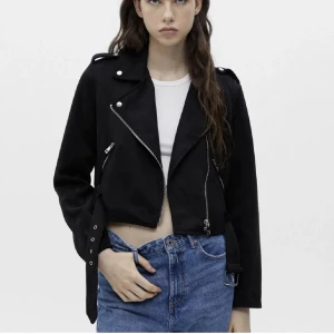 Svart vår jacka mocka - Ny inte använd. 