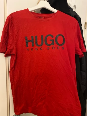 Hugo boss t-shirt - Tvättas innan frakt