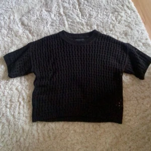 Topp - Jätte fin topp som jag tyvärr inte vet vart den är ifrån. Men super fin och söt men använder tyvärr inte den