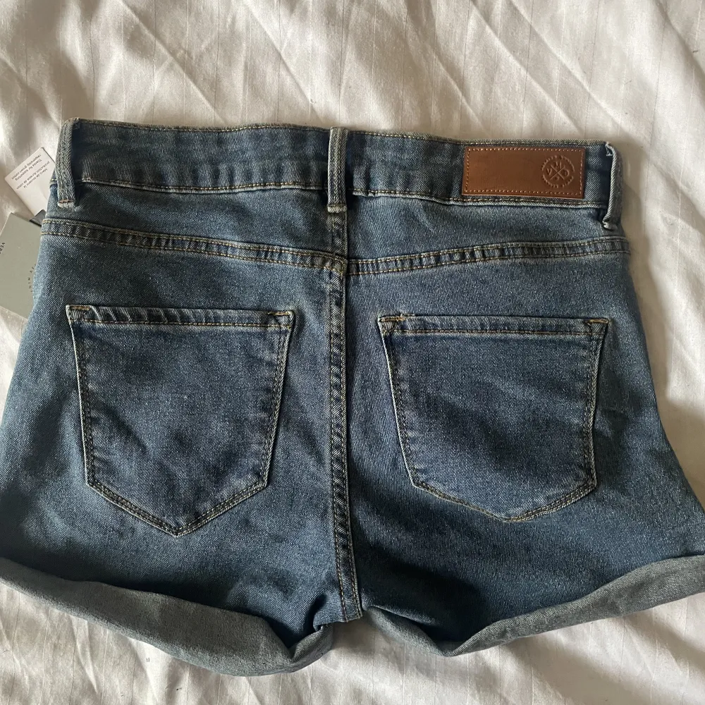 fina oanvända jeansshorts💕. Shorts.