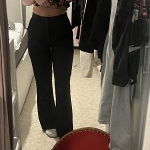 Kostymbyxor - Jättefina kostymbyxor från bikbok i toppen skick!