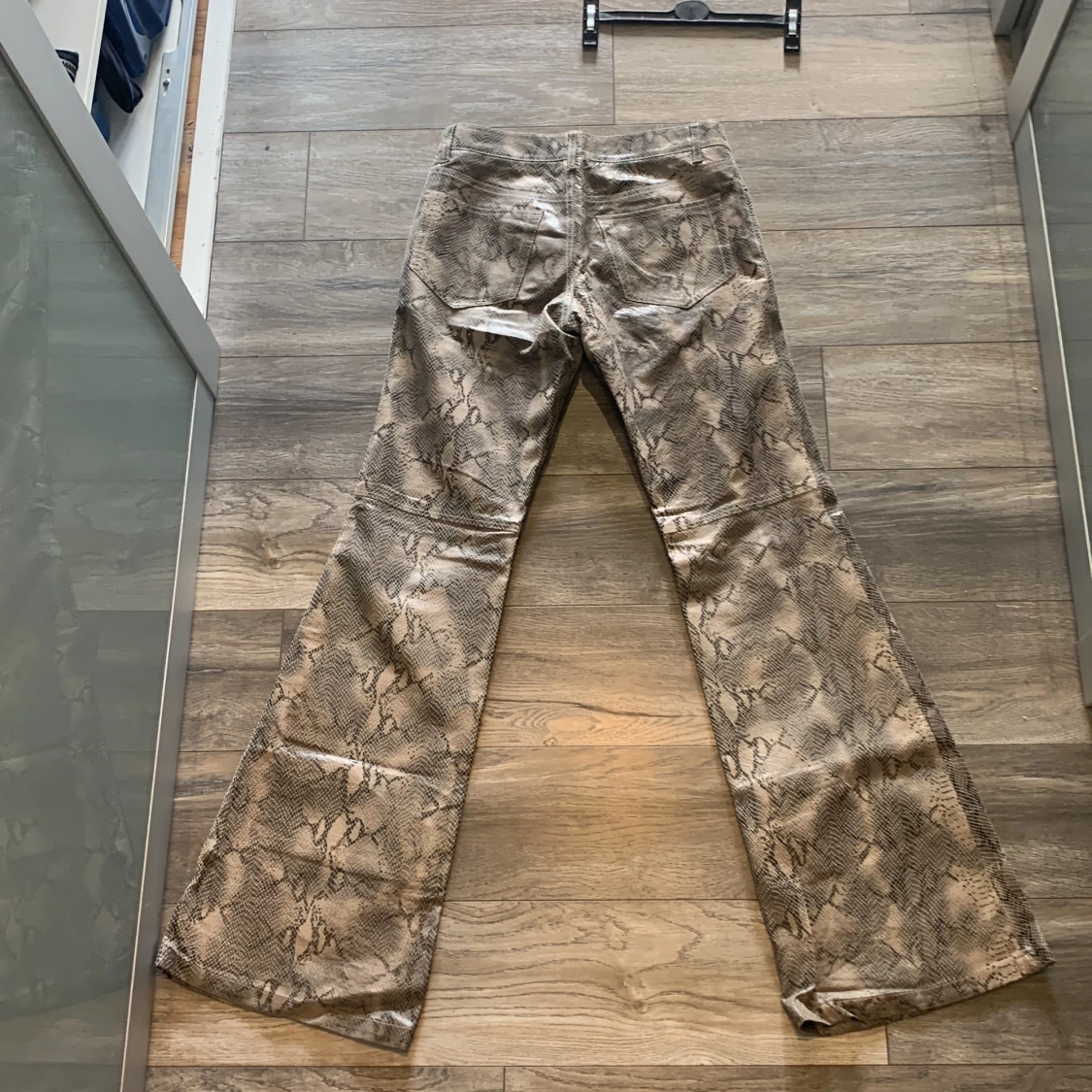 Tornado mart snakeskin flares - 90
