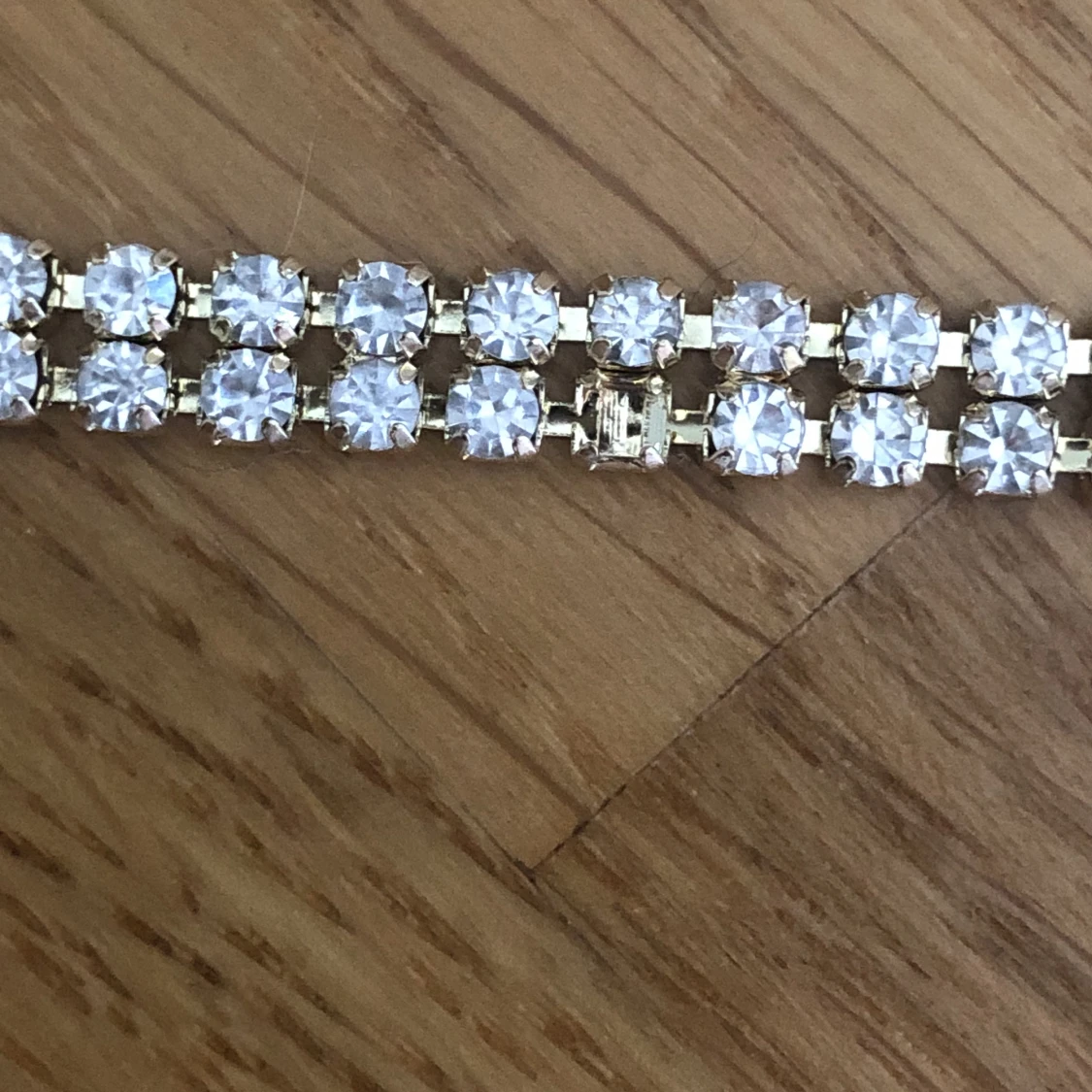 Halsband men diamanter