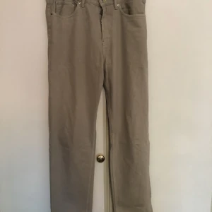 Hector Bellerín x H&M - Hector Bellerín x H&M, ny skick använda två gånger, storlek 34/34