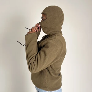 Weekday fleece hoodie - Hoodie fleece i grönt från Weekday, fint skick. Storlek S, men passar absolut M också. 