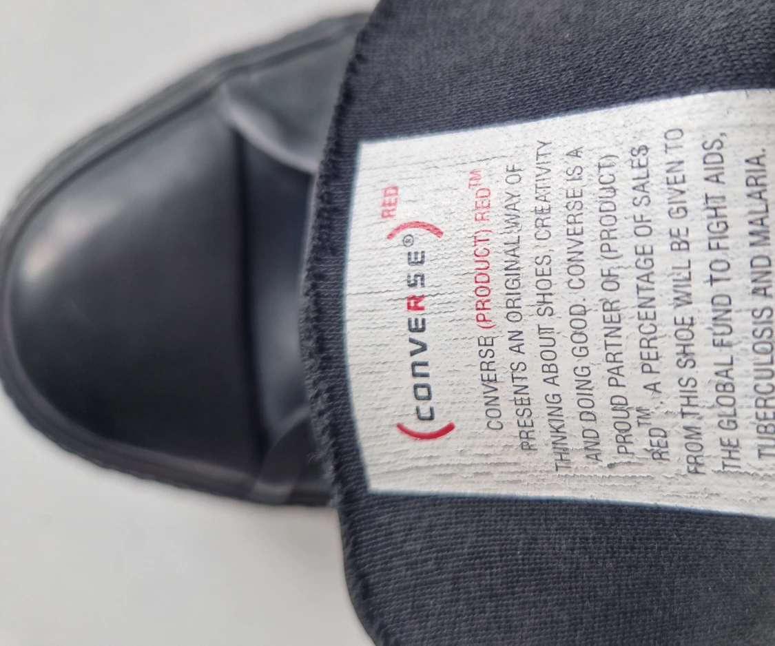 Converse svarta läder st 37.  - 91