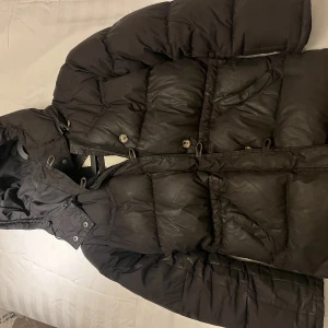 Boomerang jacka - Brun boomerang jacka 🧸