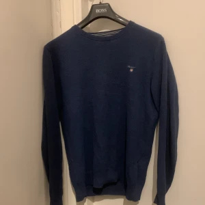 Gant tröja  - Jag säljer nu denna sjukt fräscha gant tröja i väldigt bra skick 