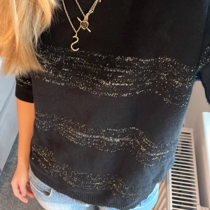 Stickad topp - Stickad topp från mango, strl s 150kr plus frakt