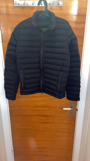 J.Lindberg Dunjacka - J.Lindberg Dunjacka  Storlek M  Väldigt bra skick  Nypris : 2499kr  